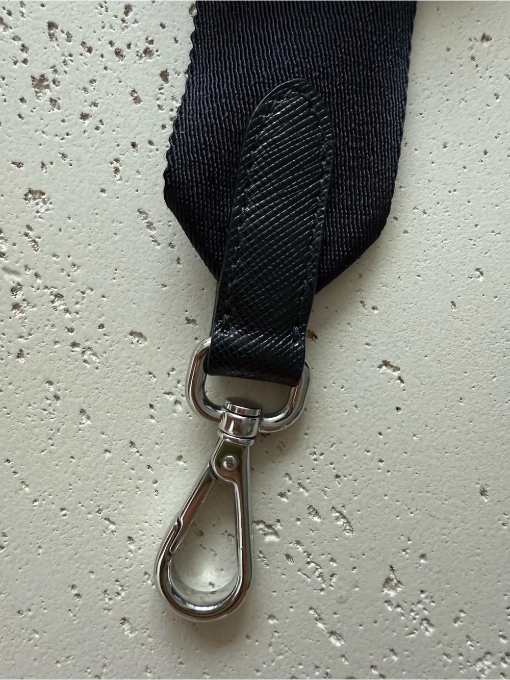 Prada Re-Edition 2005 detachable logo strap with pouch - Picture 5 of 13